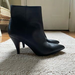 Vince Camuto Nandi Booties